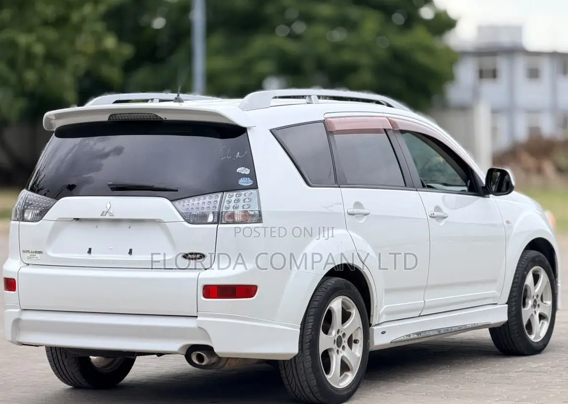 Mitsubishi Outlander 2006 White