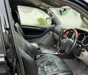 Toyota Hilux Surf 2008 Black