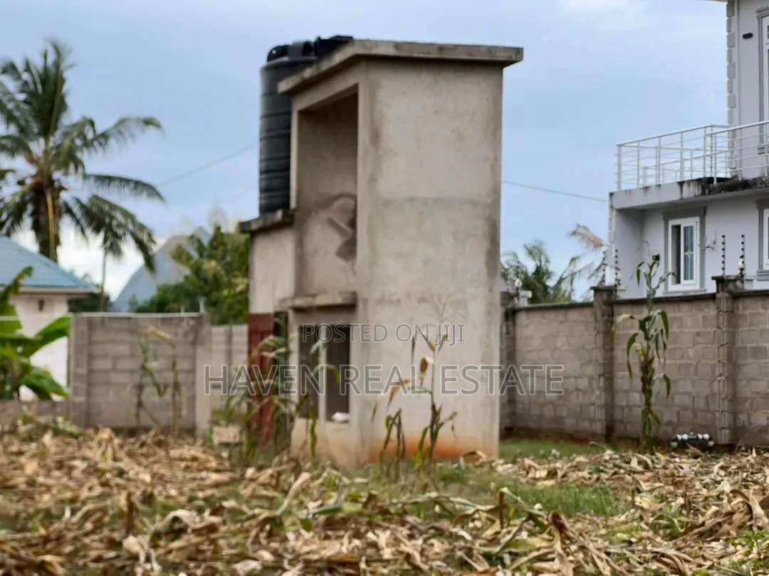 Eneo La Uwekezaji 1 Acre Linauzwa Kibada Shangwe