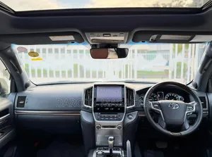 Toyota Land Cruiser 2016 White