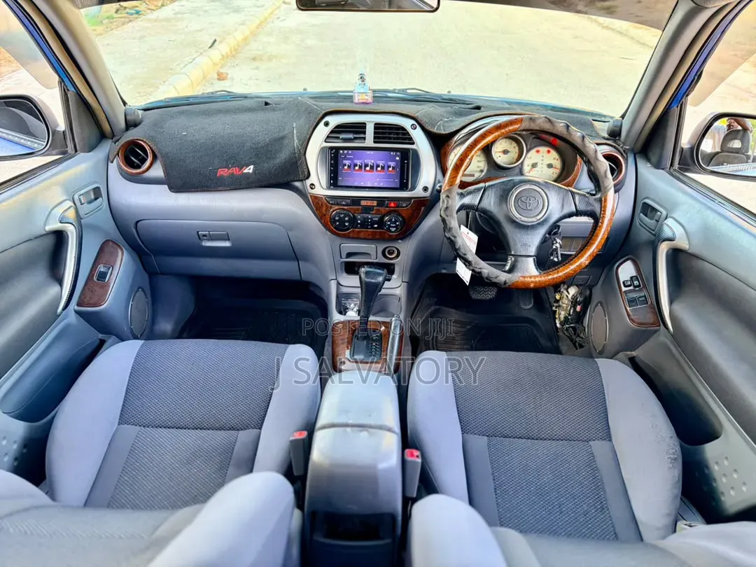 Toyota RAV4 2005 Blue