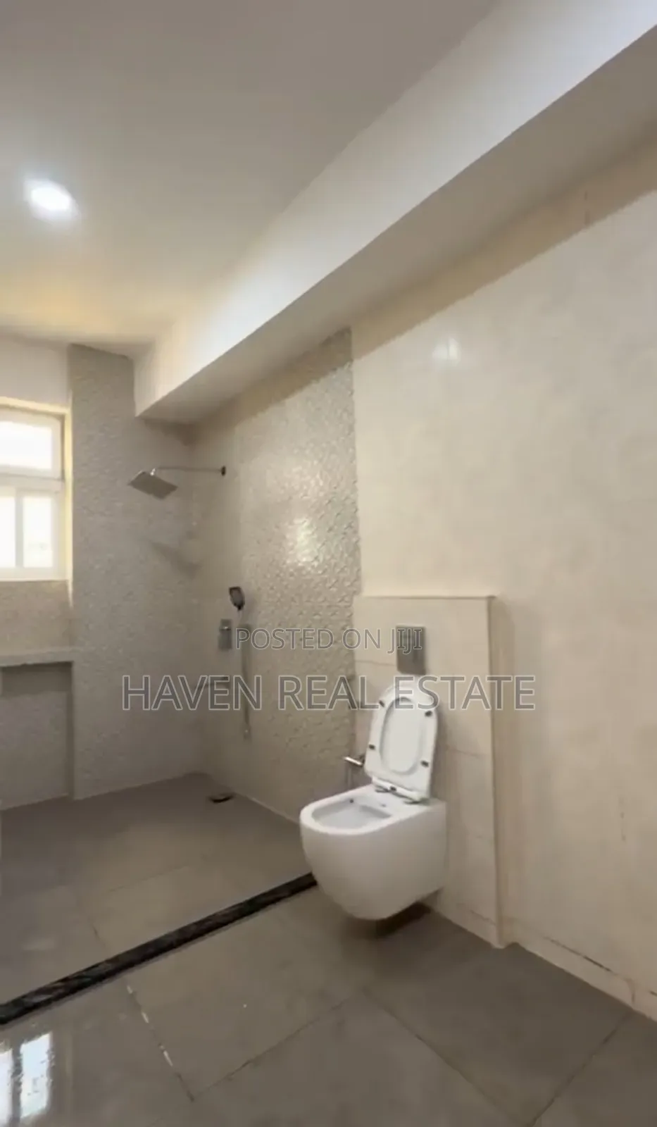 5bdrm Apartment in Upanga East for sale