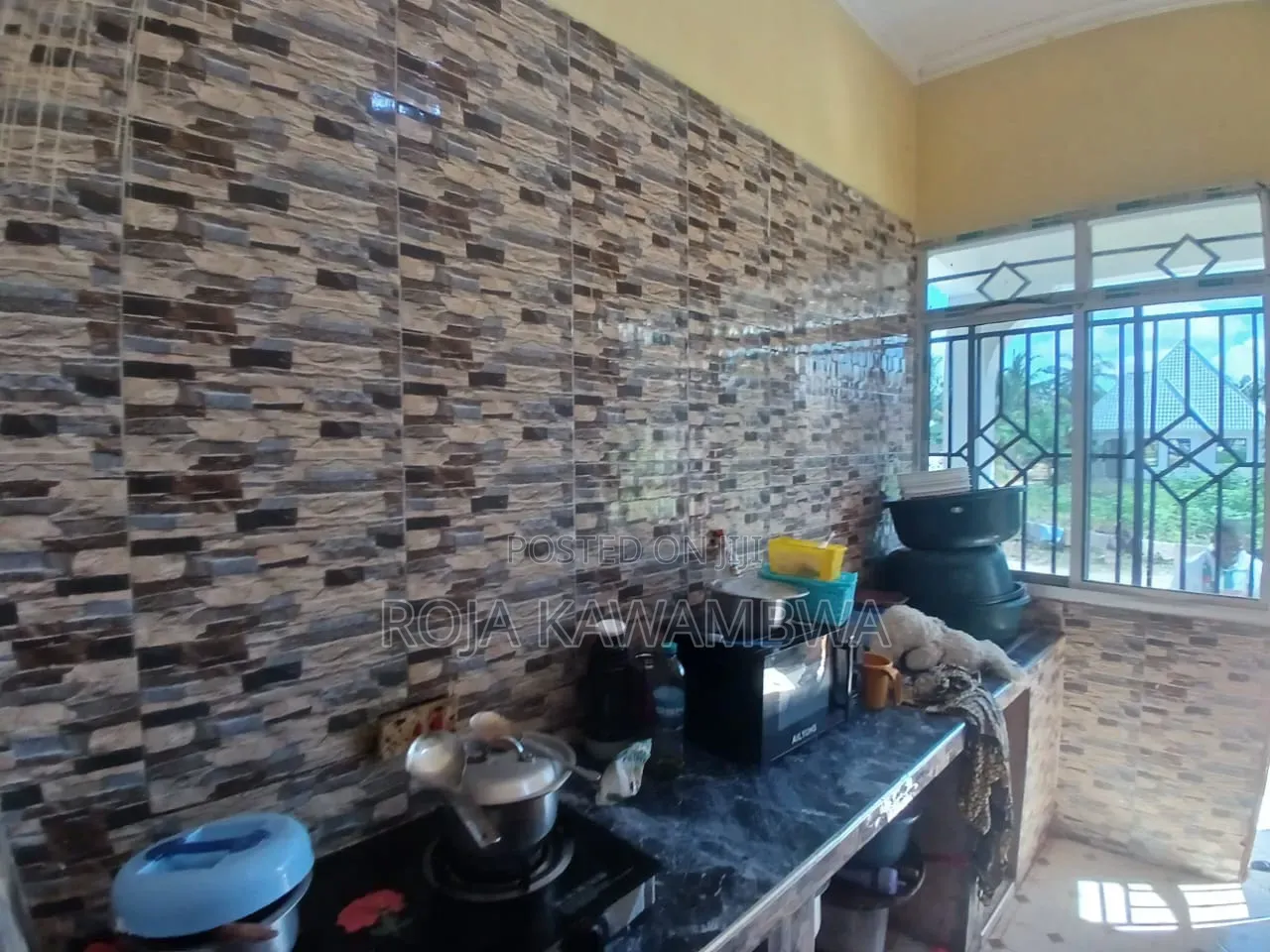 3bdrm House in Vianzi, Vikindu for rent