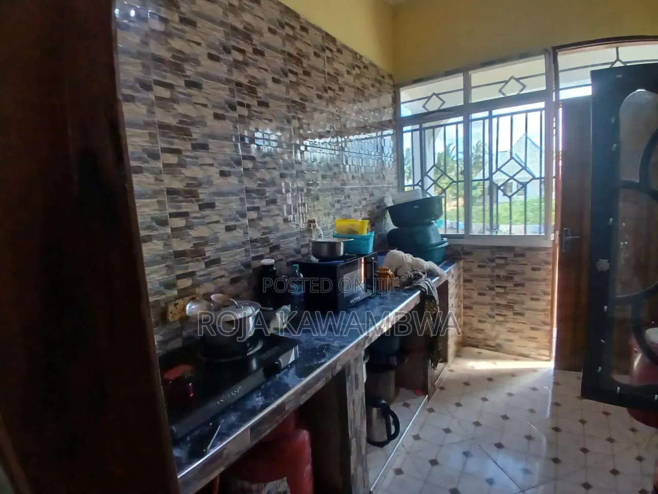 3bdrm House in Vianzi, Vikindu for rent