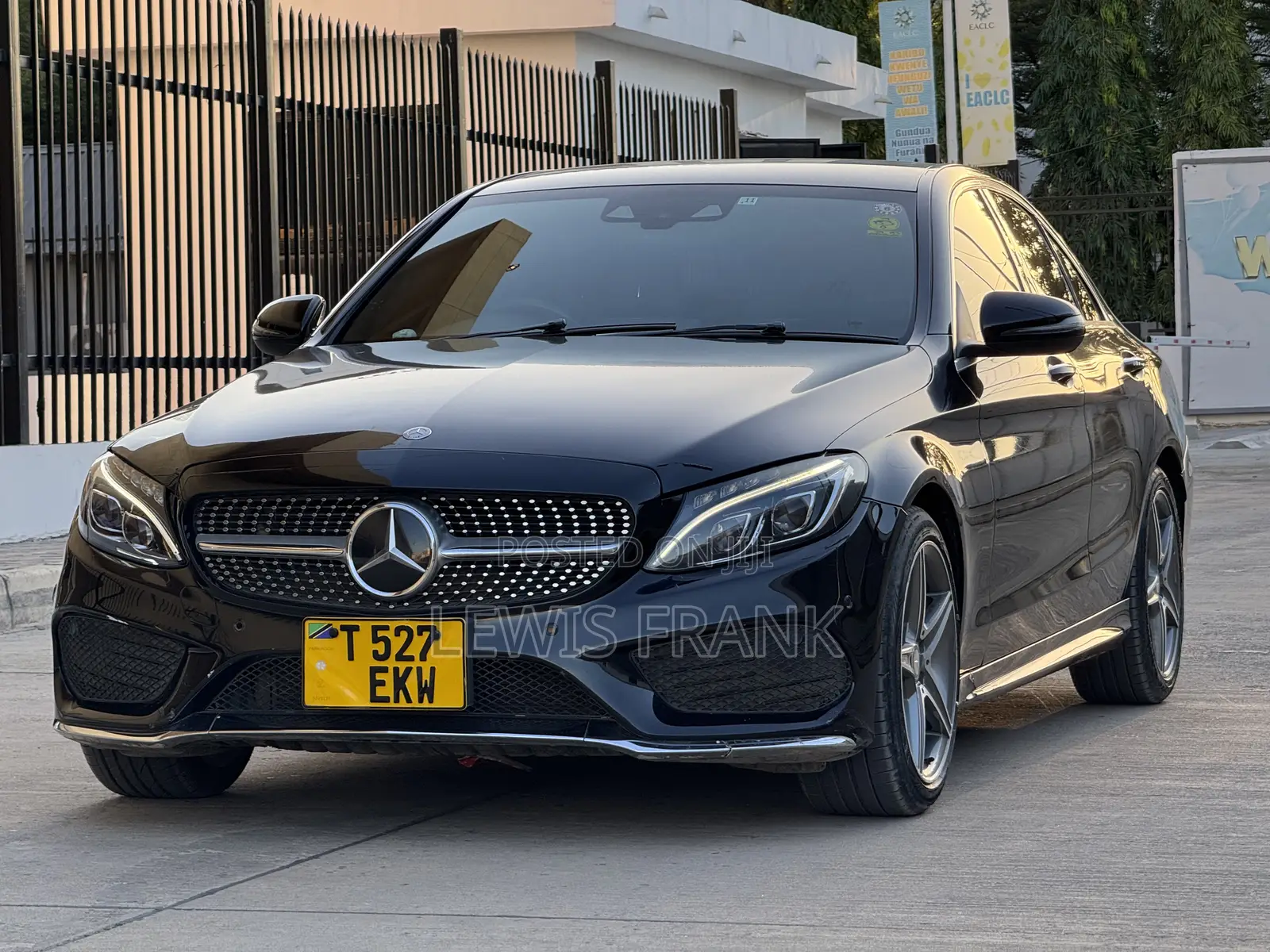 Mercedes-Benz C200 2015 Black