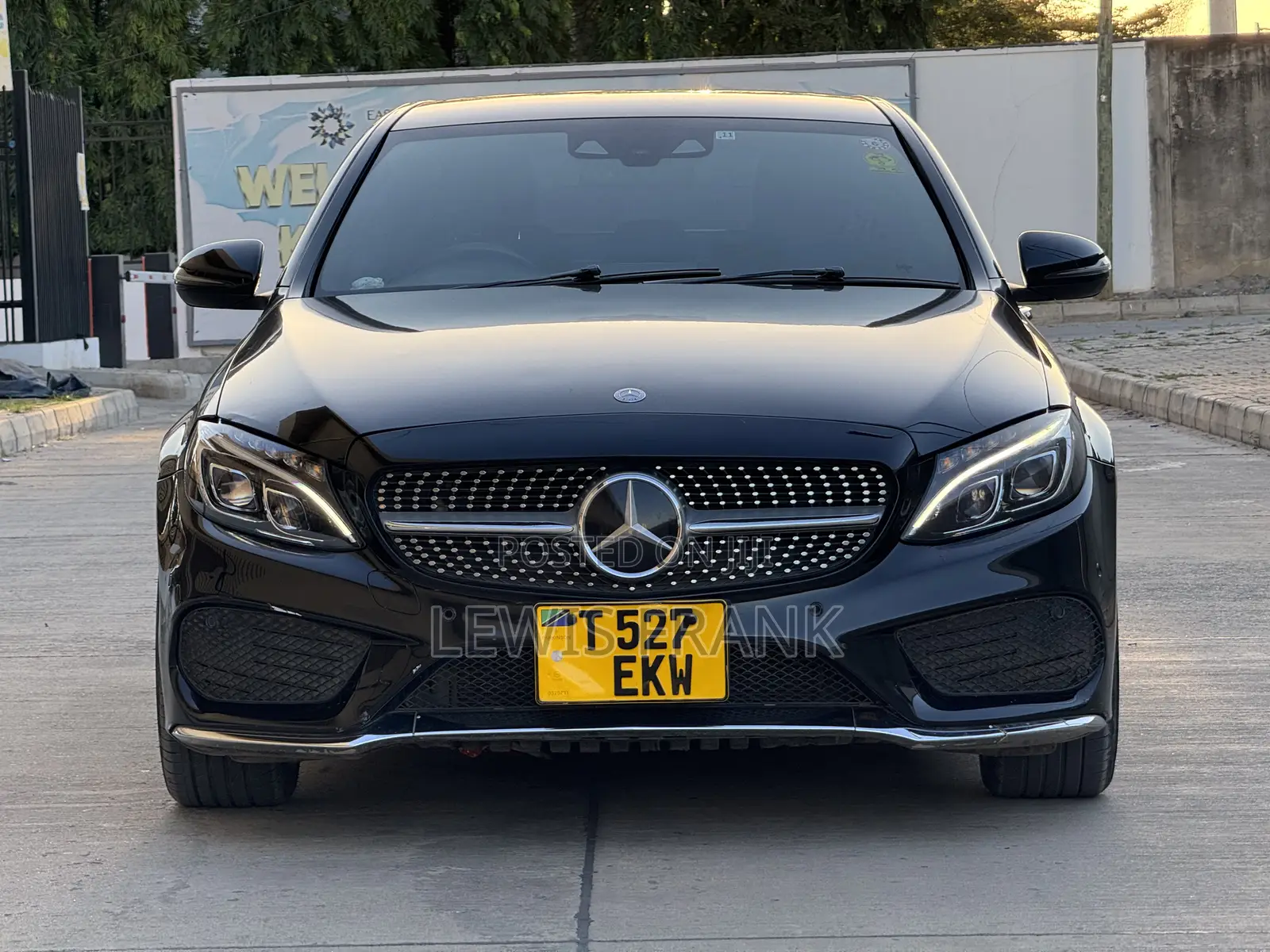 Mercedes-Benz C200 2015 Black