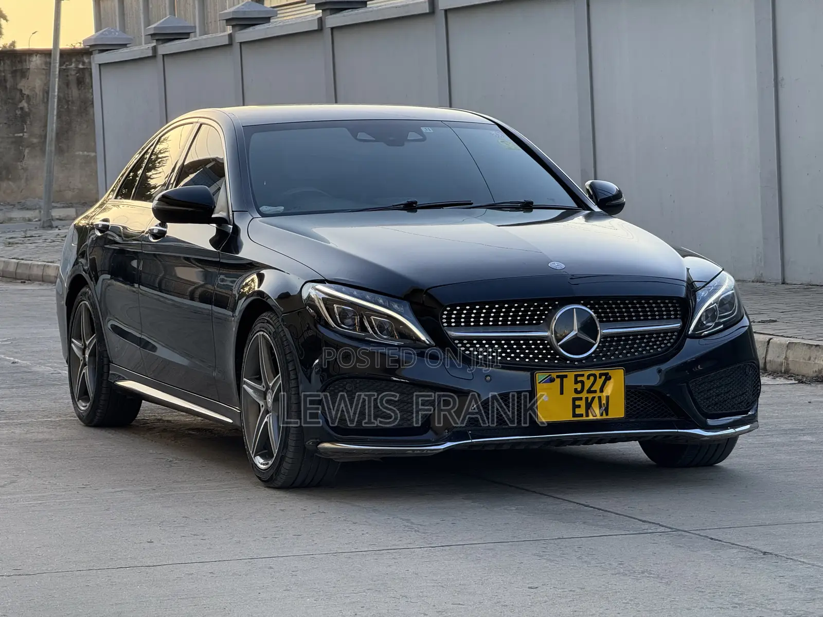 Mercedes-Benz C200 2015 Black