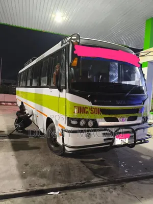 Tata Starbus Ultra Skool 2002 Green