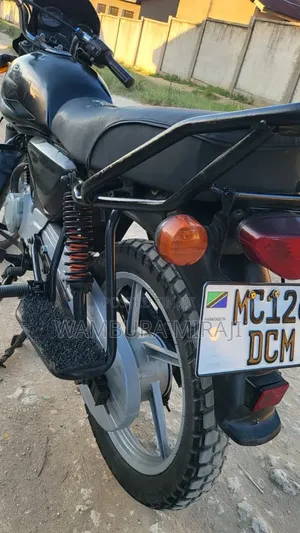 Bajaj Boxer 125 2025 Black