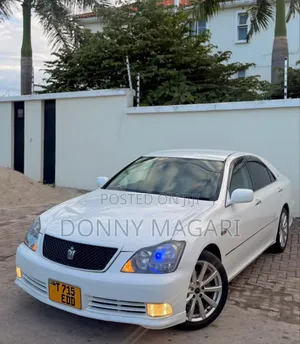 Toyota Crown 2007 White