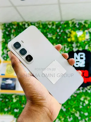New Infinix Hot 60i 128 GB Silver