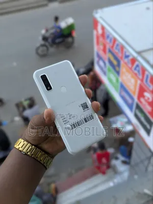 Fujitsu Arrows We F-51B 64 GB White