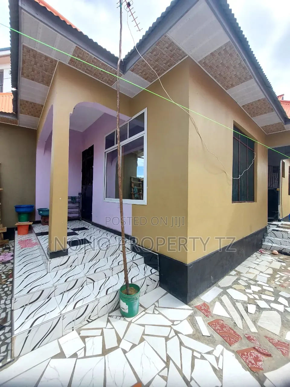 Furnished 6bdrm House in Nono, Chamazi for sale