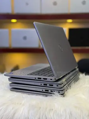 Laptop Dell Latitude 5320 2-in-1 32GB Intel Core i7 SSD 256GB