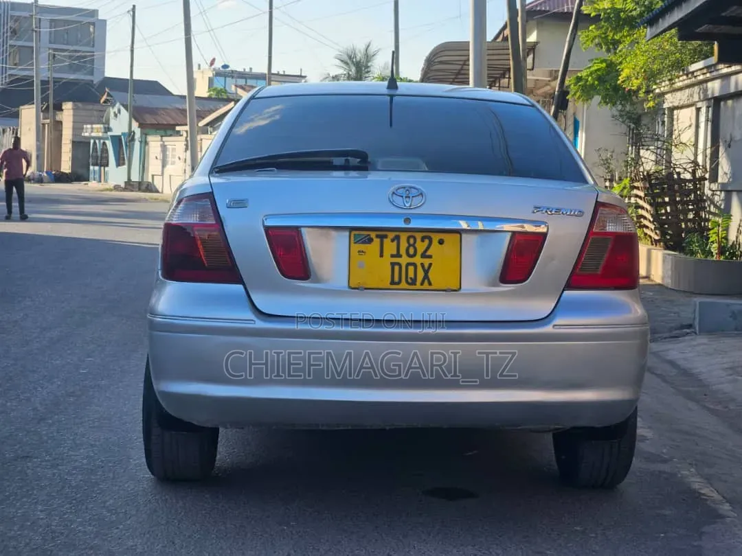 Toyota Premio 2004 Silver