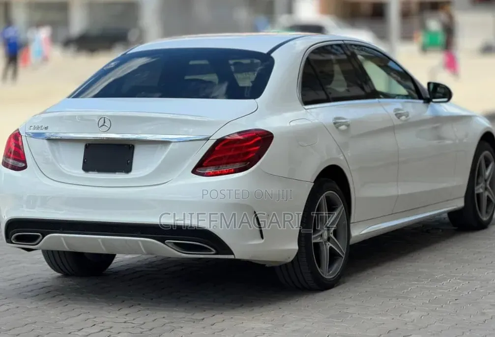 Mercedes-Benz C220 2016 Pearl