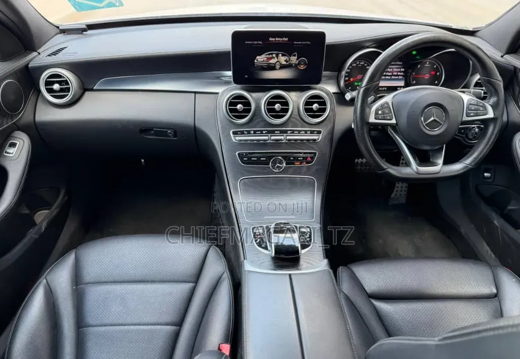 Mercedes-Benz C220 2016 Pearl