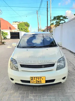 Toyota IST 2004 White