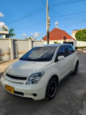 Toyota IST 2004 White