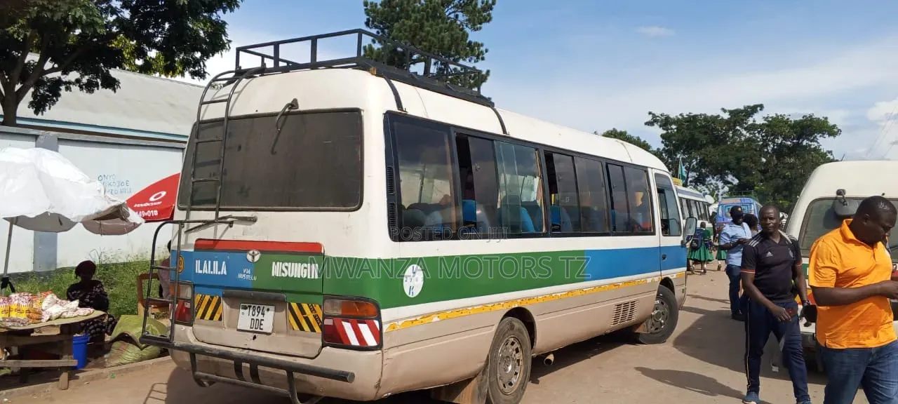 Toyota Coaster 2003 White