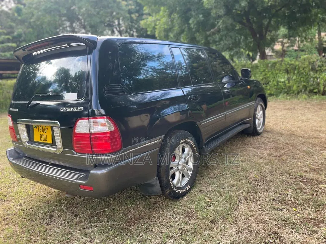 Toyota Land Cruiser 2004 Matt Black
