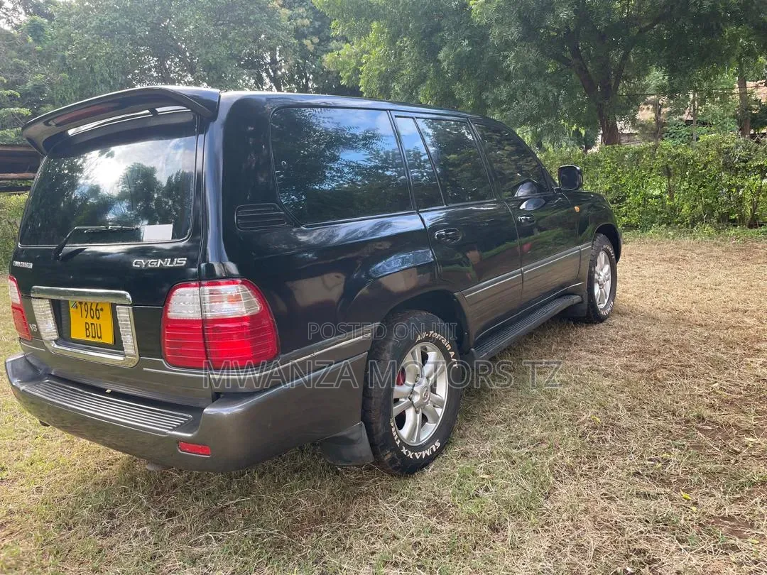 Toyota Land Cruiser 2004 Matt Black