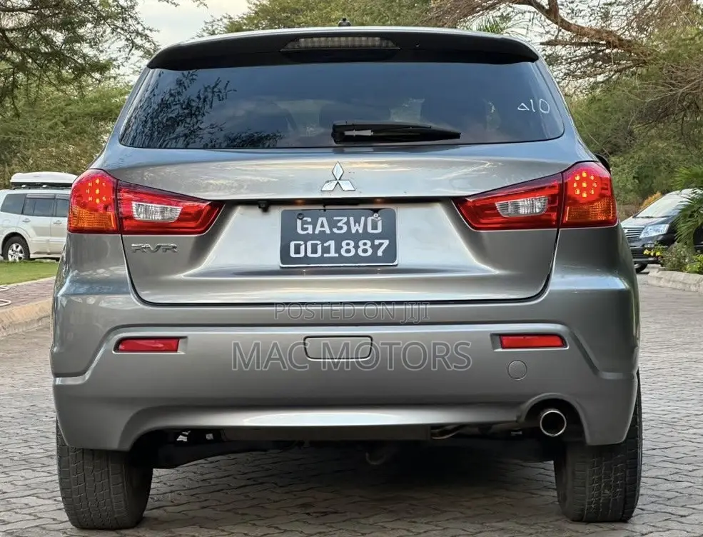 Mitsubishi RVR 2.0 2011 Gray