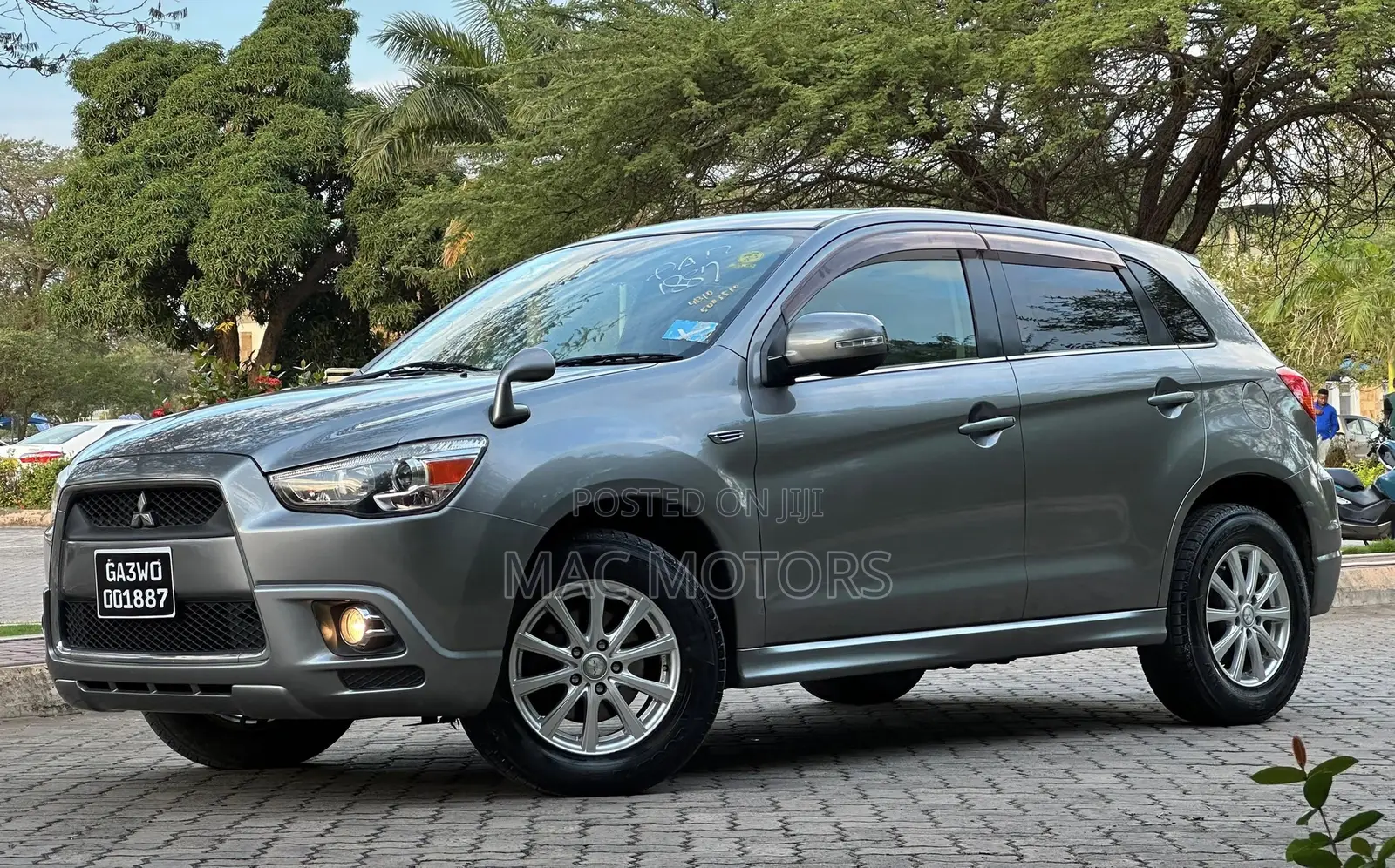 Mitsubishi RVR 2.0 2011 Gray