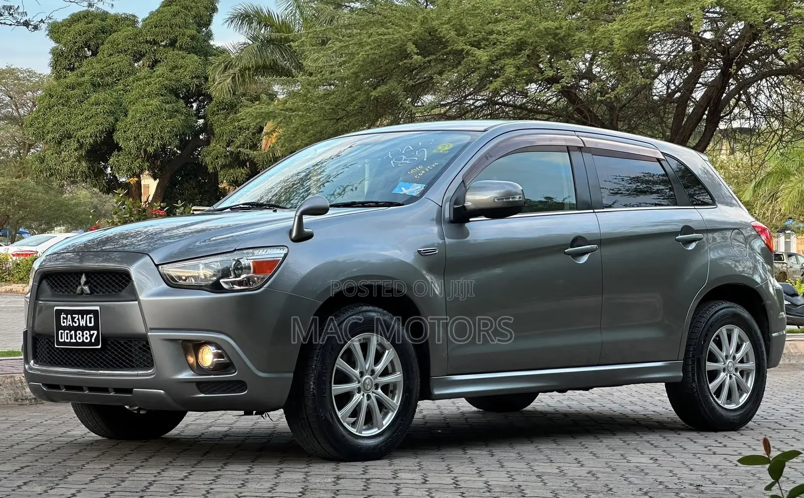 Mitsubishi RVR 2.0 2011 Gray