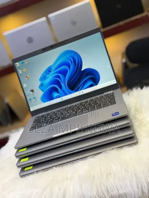 Laptop Dell Latitude 5320 32GB Intel Core i7 SSD 256GB