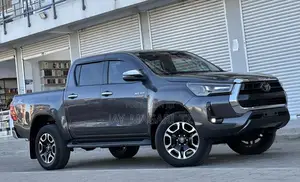 Toyota Hilux 2021 Gray