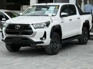 Toyota Hilux Revo Double Cab Deisel 2.8 AWD 2022 White