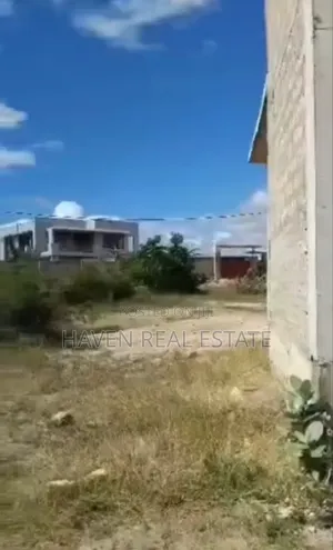 Kiwanja Kinauzwa Kigamboni Geza Ulole
