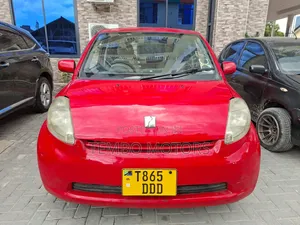 Toyota Passo 2005 Red