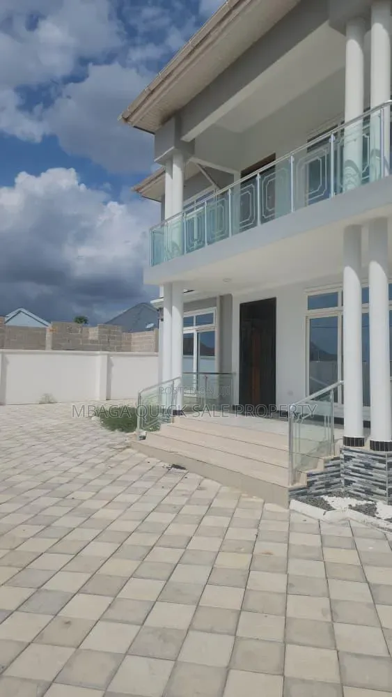 4bdrm House in Mabwerebwere for rent