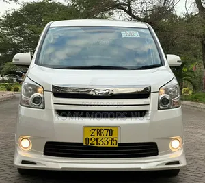 Toyota Noah 2009 White