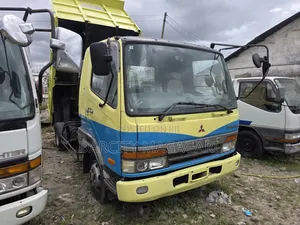 Fuso Tipper