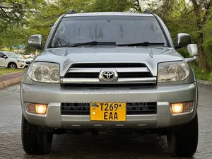 Toyota Hilux Surf 2004 Gray