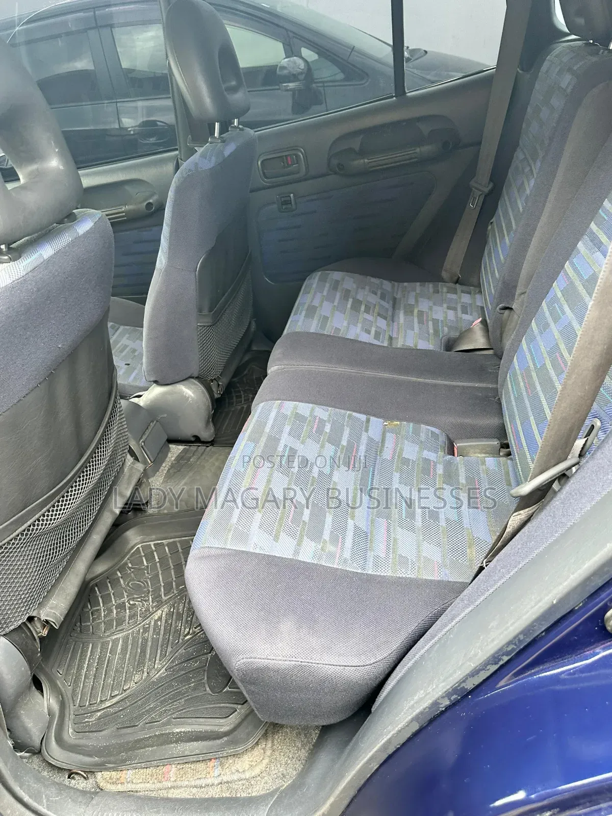 Toyota RAV4 Base FWD 1999 Blue