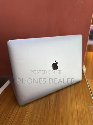 Laptop Apple MacBook Pro 2018 8GB Intel Core i7 SSD 256GB