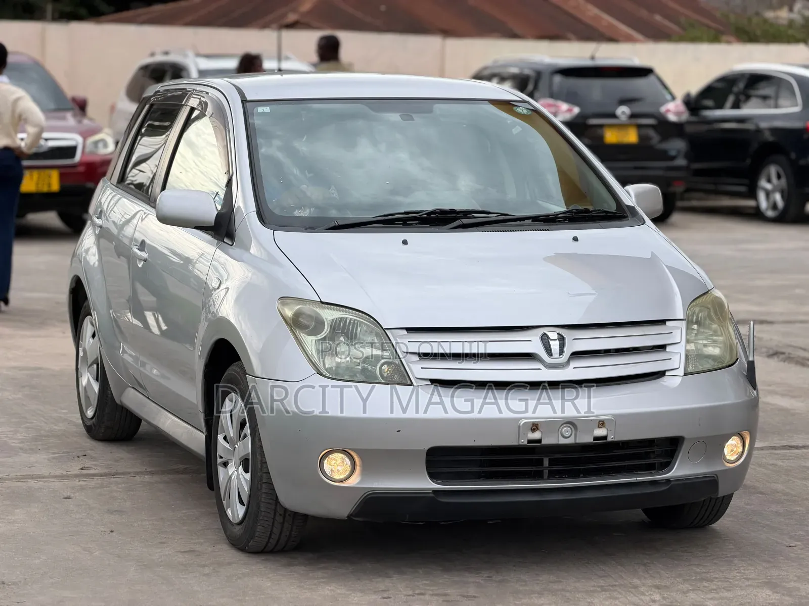 Toyota IST 2005 Silver