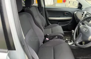Toyota IST 2005 Silver