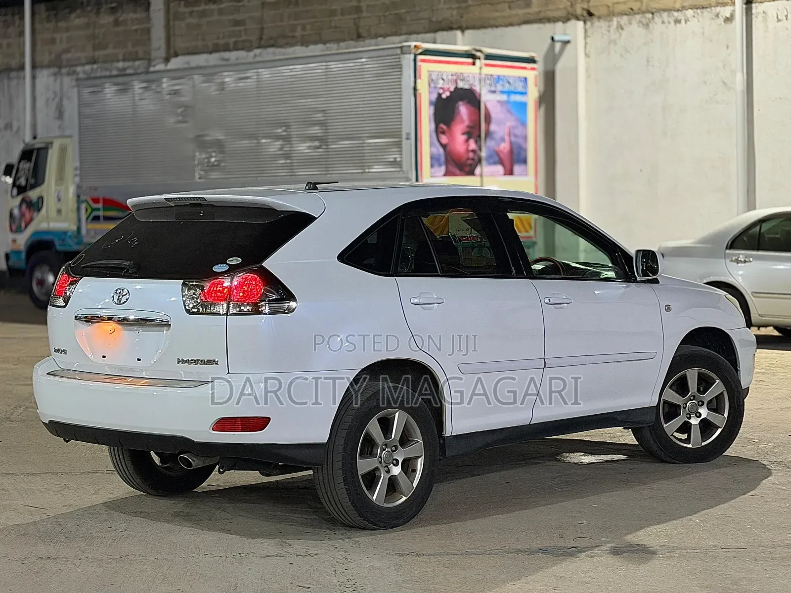 Toyota Harrier 2006 White
