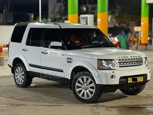 Land Rover Discovery 2015 White