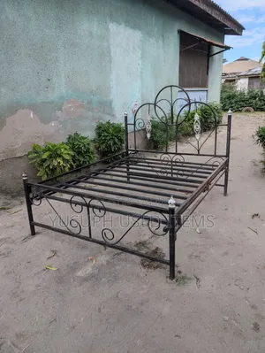 Metal Bed Frame 5x6