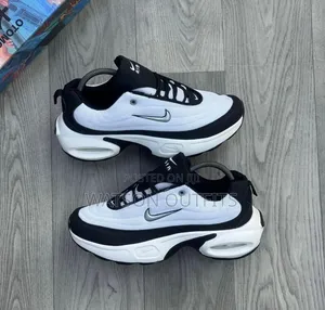 Nike Airmax Sneaker Shoes or Footwears Materials Very Classic