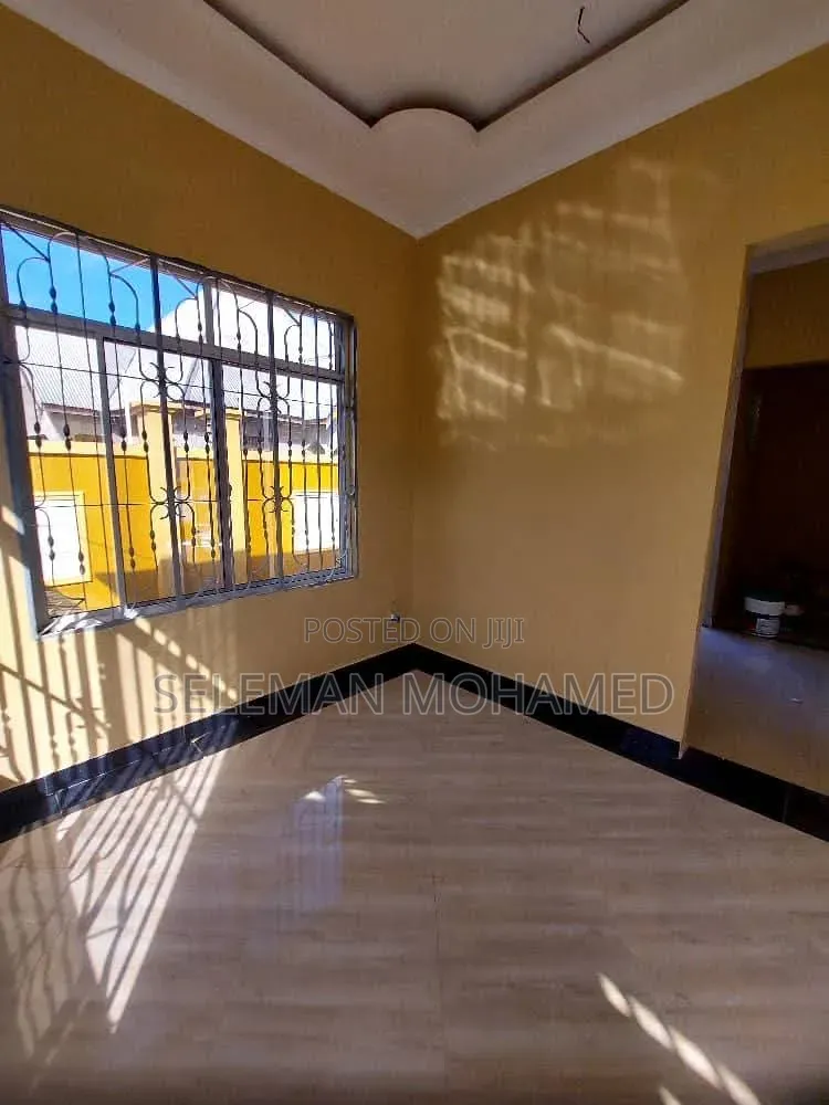 Furnished 3bdrm House in Biriani Real Estate, Chamazi for sale