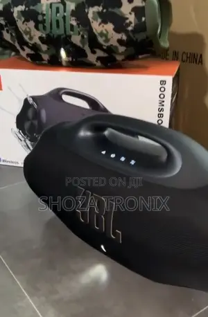 JBL Boombox 4