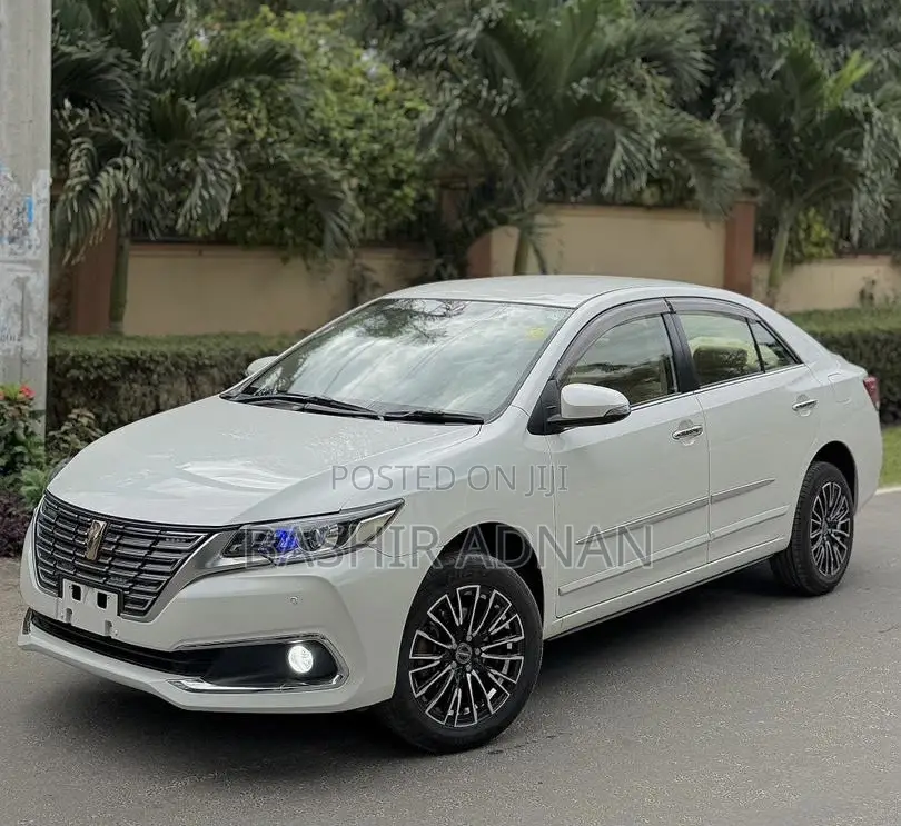 Toyota Premio 1.8 FWD 2019 White