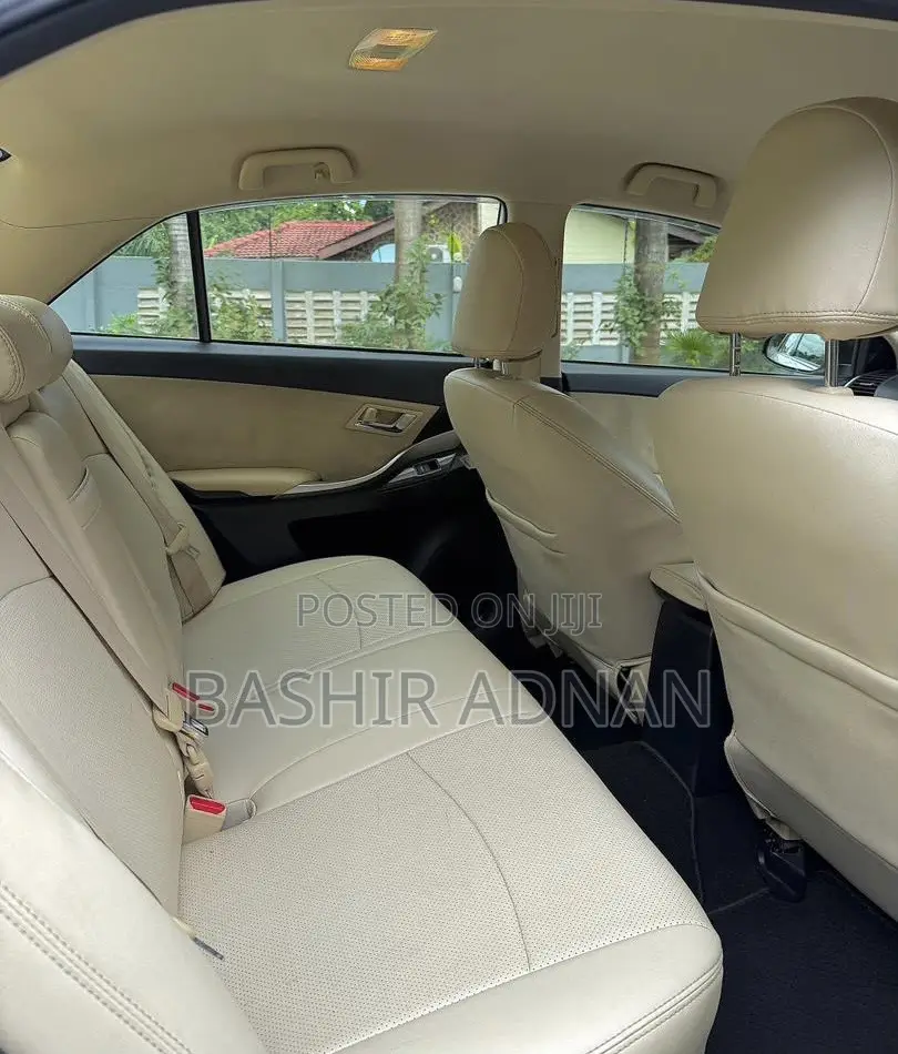Toyota Premio 1.8 FWD 2019 White